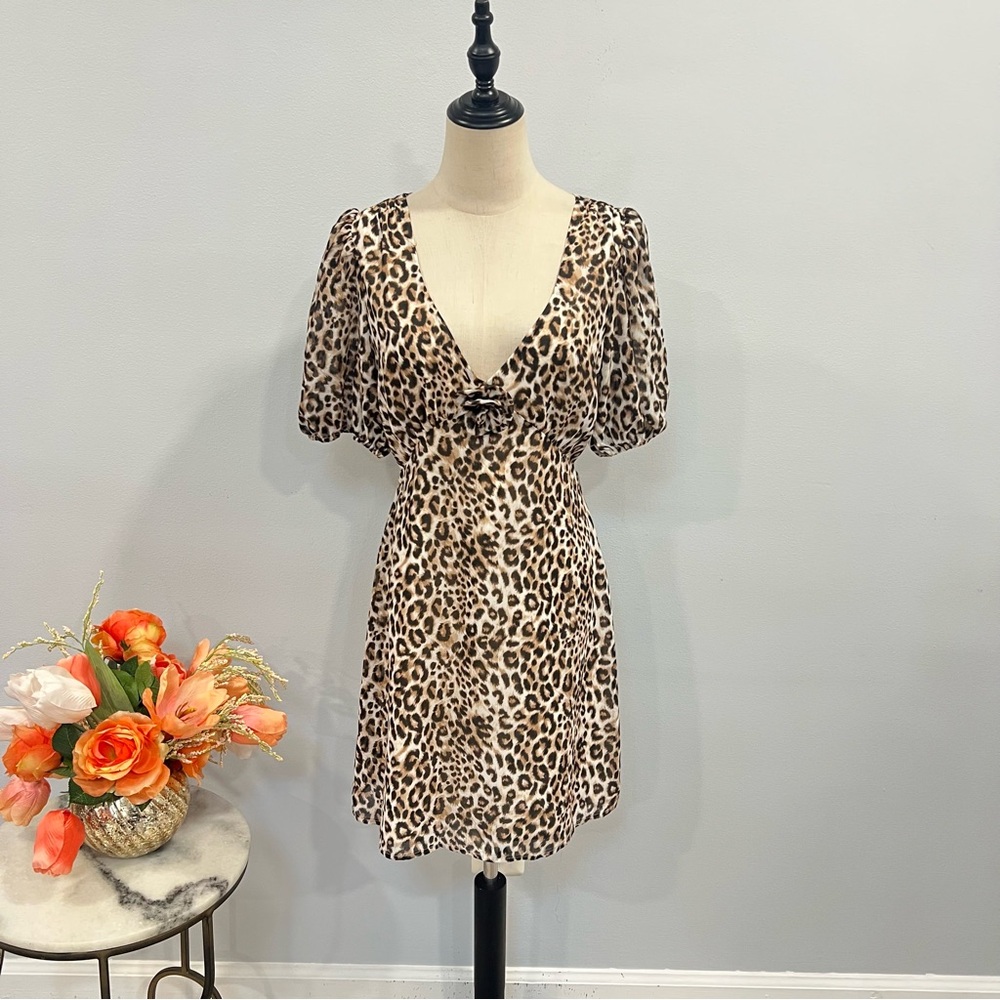 WAYF Where Are You From Leopard Animal Print Flower Bubble Sleeve Short Dress